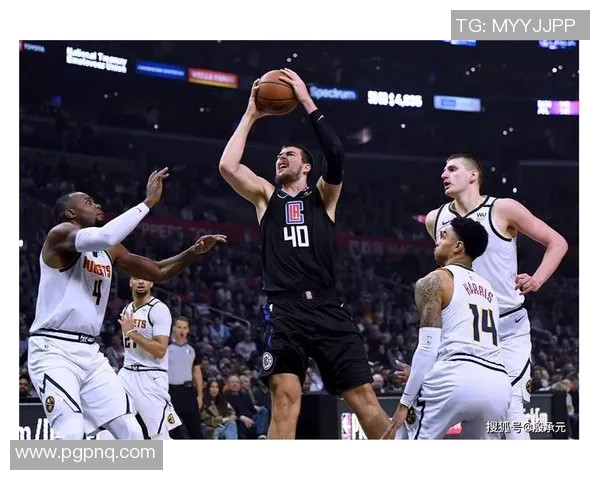 火箭队遭遇三连败，保罗状态低迷：重振雄风迫在眉睫